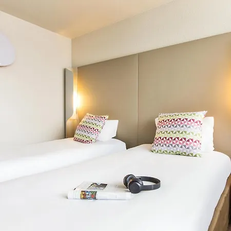 Campanile - Parc Des Expositions Hotel 3*