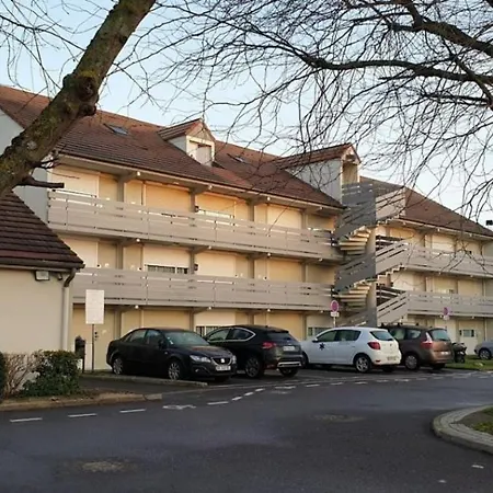 Campanile - Parc Des Expositions 3*